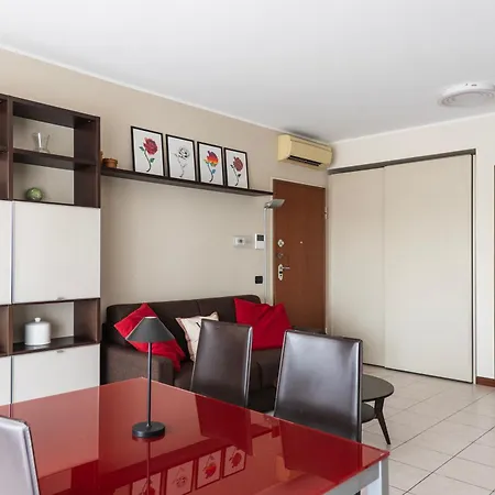 Appartement Youhosty - Citylife Terrace On The Park *