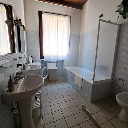 Monolocale Deluxe Anita 4*