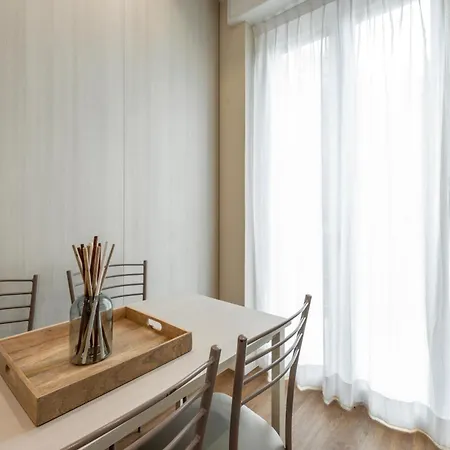 Lägenhet Duomo B - Cozy Two Bedrooms & Bathroom *