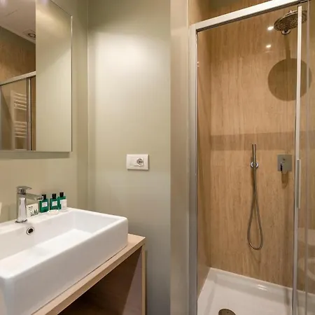 Lejlighed Duomo B - Quiet Two Bedrooms & Bathroom *
