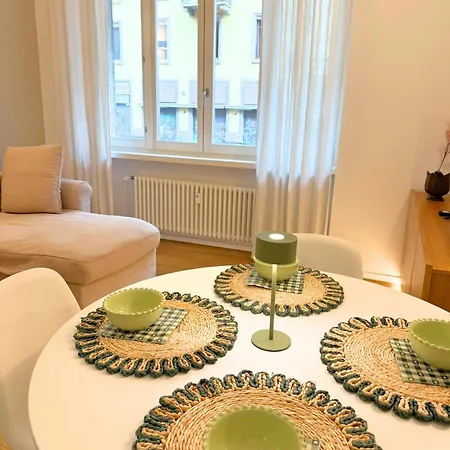 Appartement Modern Centre Near San Babila And Duomo *