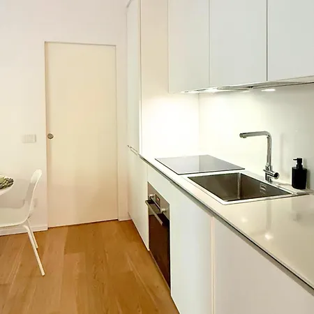 Appartement Modern Centre Near San Babila And Duomo