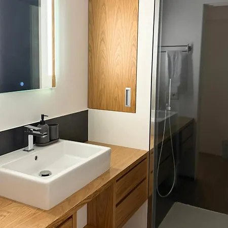 Appartement Modern Centre Near San Babila And Duomo Milan