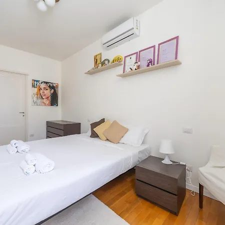 Beautiful Two-room In Maggiolina * Milan