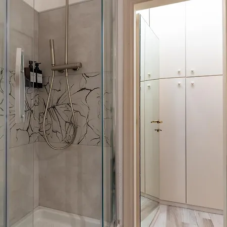 Navigli Vibes - For Couples - Romantic - Parking Милан