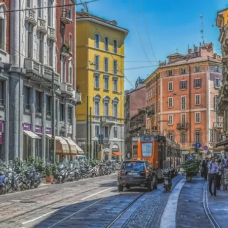 Navigli Vibes - For Couples - Romantic - Parking