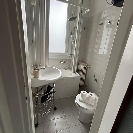 Joivy Cosy Near Metro, Quick Ride To Centre * Milán