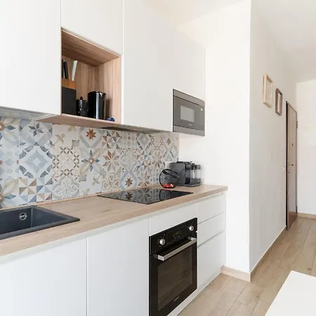 Guesthost - Naviglio Grande Bright Apartman