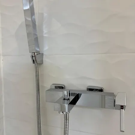 Lr Deluxe - Sismondi 44 *