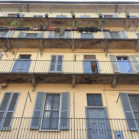 Apartment Newly Renovated Three-room Milan
