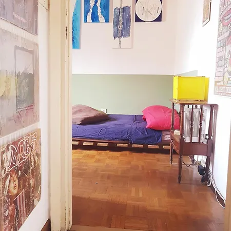 Cozy Flat For Music Lovers, 10 Min Walk From Tube Mailand