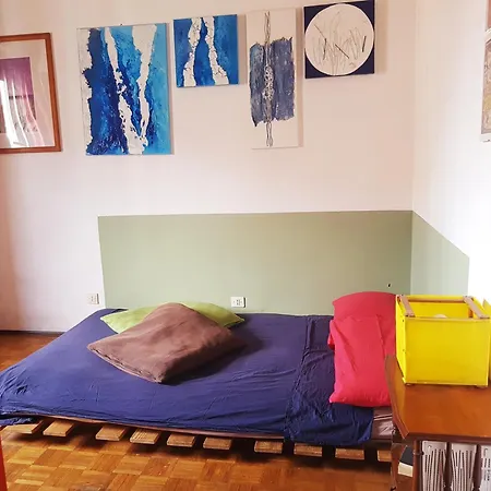 Apartment Cozy Flat For Music Lovers, 10 Min Walk From Tube Mailand