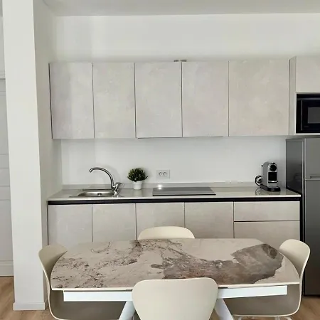 Mihouse Res ميلان