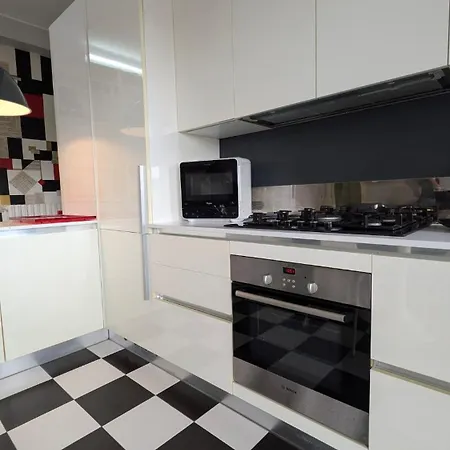 Entire And Charming Flat On Navigli In 밀라노