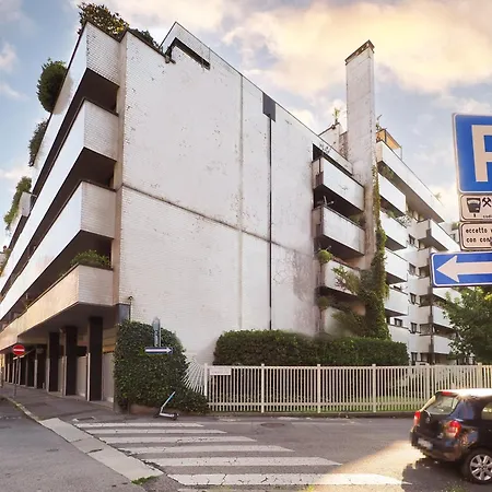 Primo Piano - Rosellini Apartman *