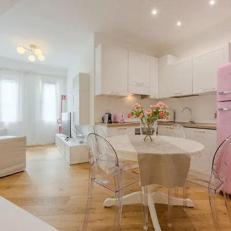 Appartamento Easytopstay - Elegant Nest In *