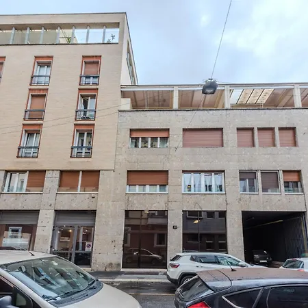 Easytopstay - Elegant Nest In Daire