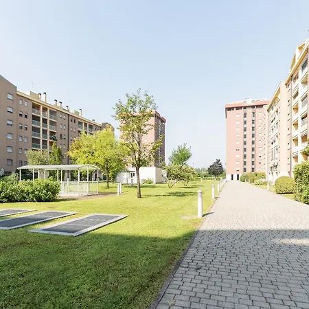 Guesthost - Chiesa Rossa Comfy