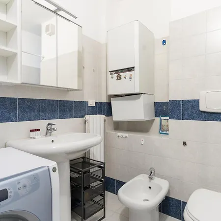 Guesthost - Chiesa Rossa Comfy Apartamento *