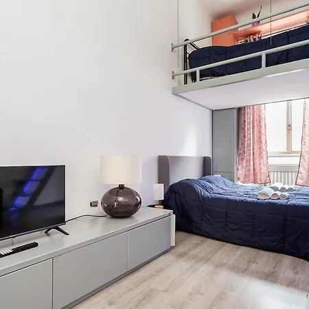 Casati Modern Two-room Corso Buenos Aires Milano