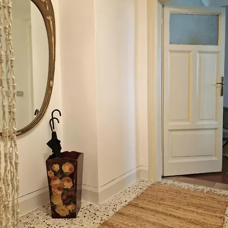 Ampia Stanza Con Bagno Privato E Zona Pranzo 게스트하우스