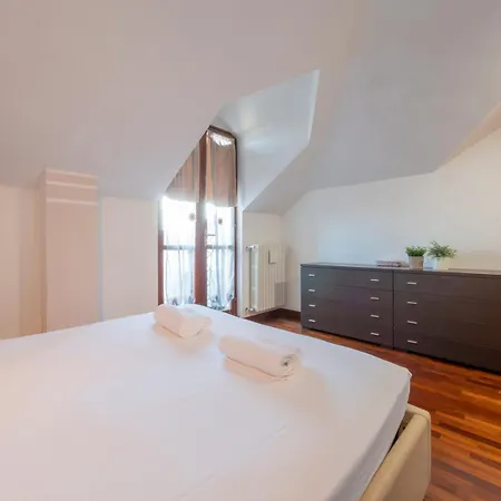 I-host - Rogoredo 21 Milano