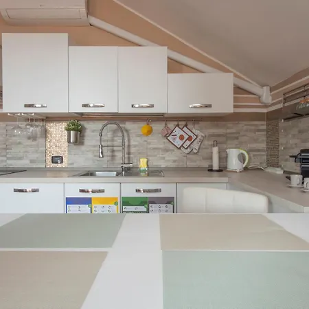 I-host - Rogoredo 21 *