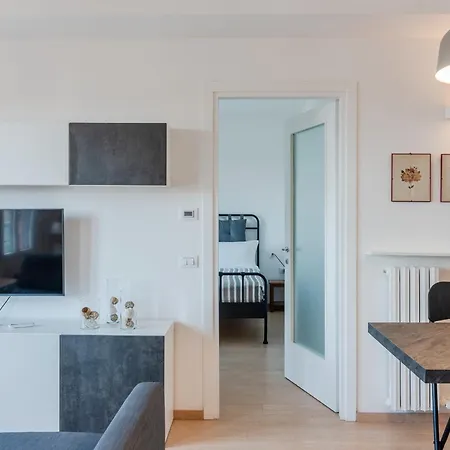 Daire Charming Nolo House - Metro Turro & Wi-fi Milano