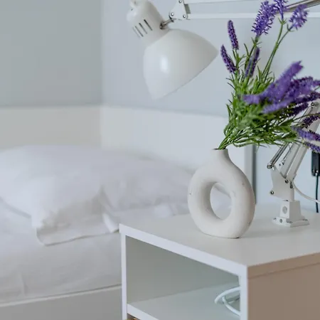 L26 Art - Porta Romana Apartman *