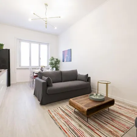 Easylife - - Aurispa 2 - Navigli * Милан