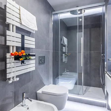 Porta Venezia Bilocale Moderno Appartement *