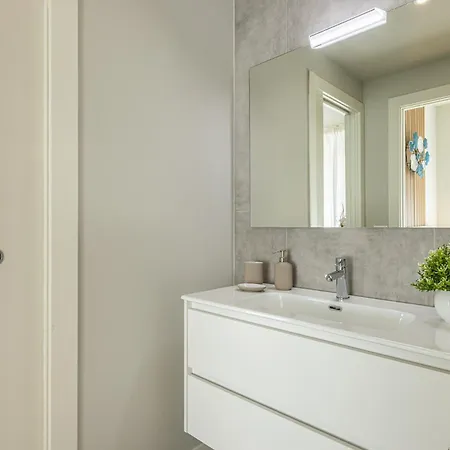 Navigli Charme Moderno In Quartiere Autentico Апартаменты *