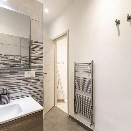 Tortona-navigli Subway Milano