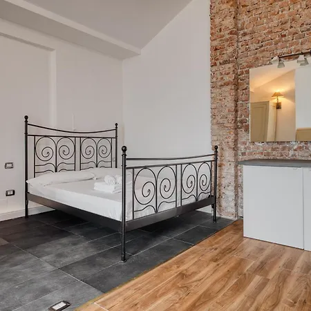 - Loft Industrial Chic Milão