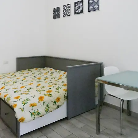 I-host - San Genesio Apartament Mediolan