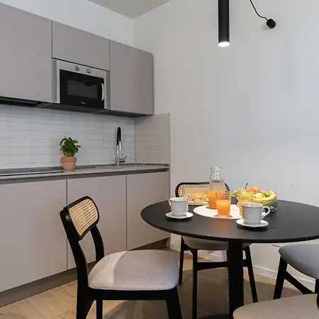 Italianway Comfort - Monza 9 * Milan