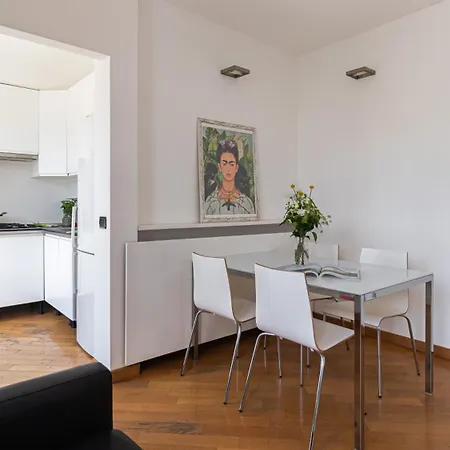 Apartmán Italianway Comfort - Vico Magistretti 1 *