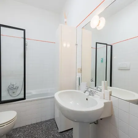 Sweett - San Lorenzo Milánó