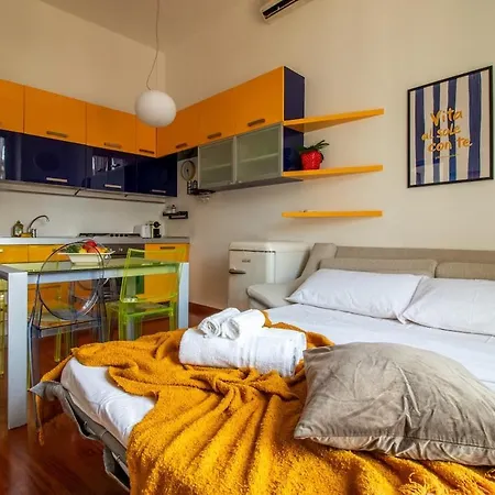 Station 5 Min - Double Bed Caiazzo 4 Guests Wifi 아파트 밀라노