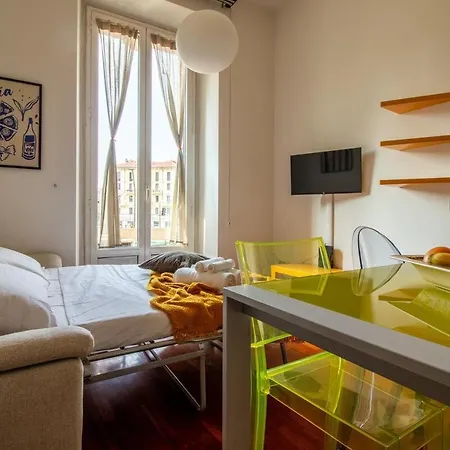 Station 5 Min - Double Bed Caiazzo 4 Guests Wifi 아파트 밀라노