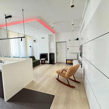 Sant'agostino Large & Elegant Apartment, דירה מילאנו