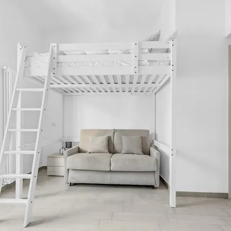 Do11 -10 Minutes From The Duomo-