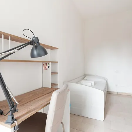 Guesthost - Mm3 Corvetto Bright * 밀라노