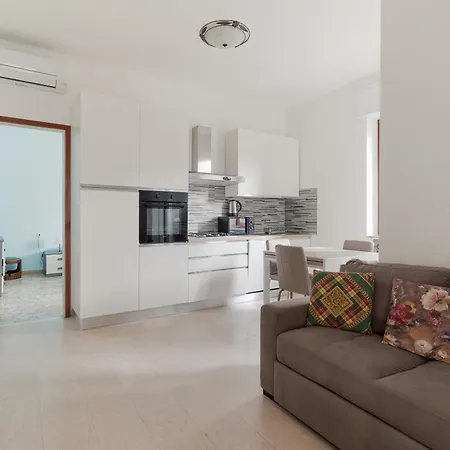 Guesthost - Mm3 Corvetto Bright * 밀라노