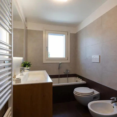 Rolandi Duplex With Terrace Apartment *