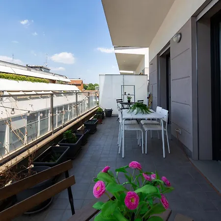Rolandi Duplex With Terrace 밀라노