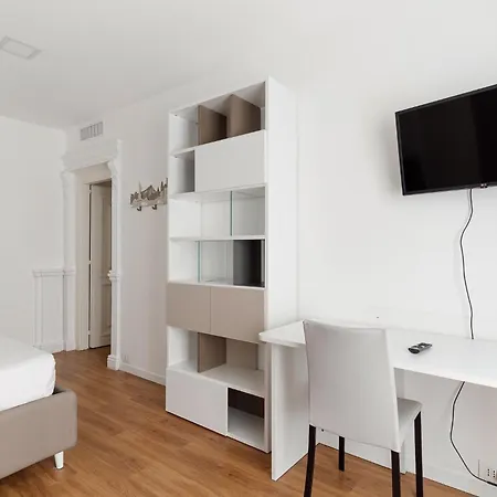 Guesthost - Lovely X4 In Porta Venezia Apartament