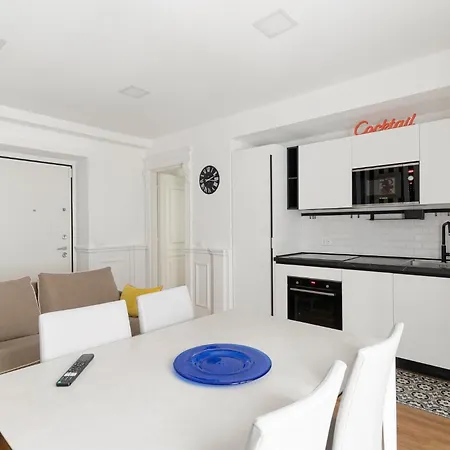 Guesthost - Lovely X4 In Porta Venezia