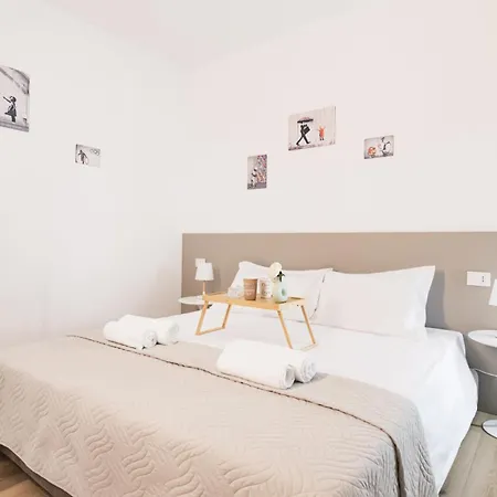 Easylife - - Pichi21 - Navigli 公寓 *