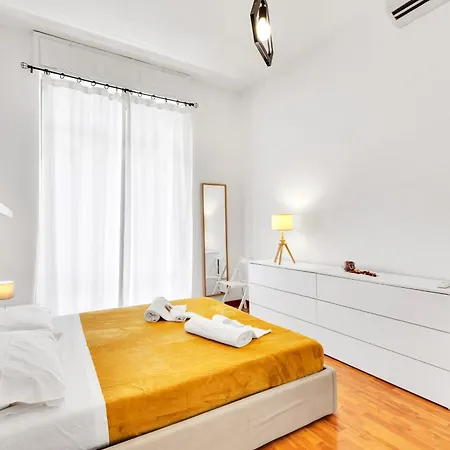 Juvara Flat Centro&universita * ミラノ